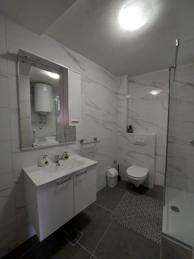 Sea Star Apartman Gradac  Kültér fotó